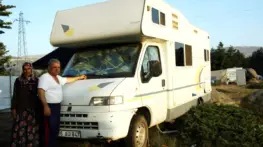 Tatilcilerin Uludağ’da Karavanlı Kamp Keyfi