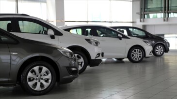 Nisan Ayında Otomobil ve Hafif Ticari Araç Satışları Yüzde 22,3 Azaldı: Fiat Liderliğinde Pazar Sıralamasında Değişiklikler!